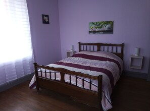 3 soverom, strykejern/-brett, reiseseng for barn og wi-fi