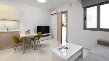 Smart TV 50 pollici con canali digitali, TV