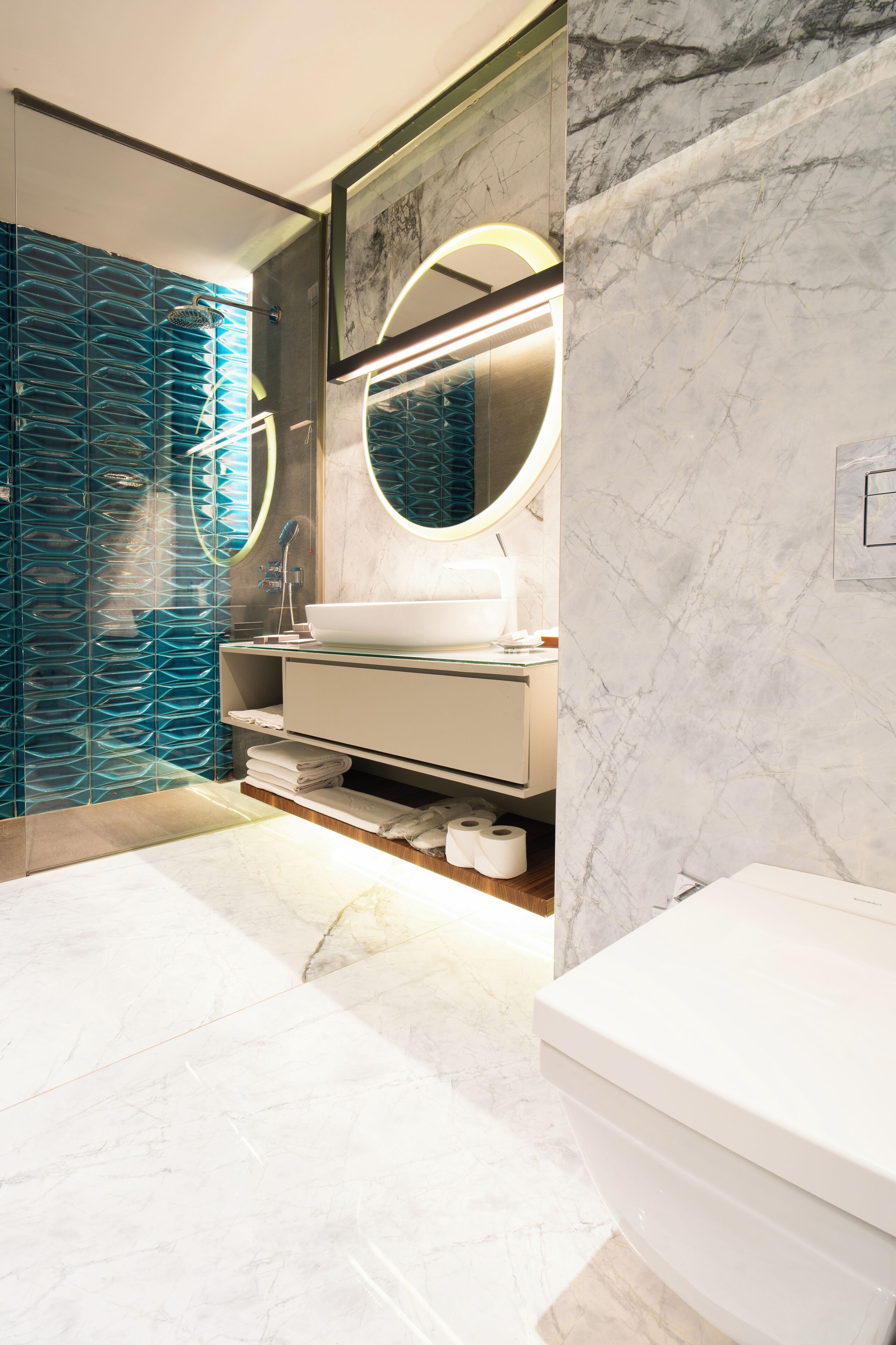 family double room, 2 bedrooms | bathroom | shower, rainfall showerhead, free toiletries, hair dryer