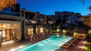 Outdoor pool, sun loungers