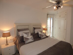 3 soverom, strykejern/-brett, reiseseng for barn og wi-fi (inkludert)