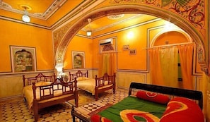 Rollaway beds, free WiFi