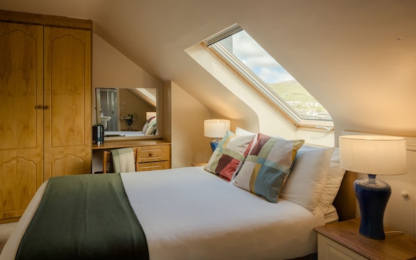 Classic Double Room, 1 Double Bed, City View
