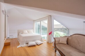 6 bedrooms, iron/ironing board, travel cot, free WiFi - Lake Como, Villa La Grande Bellezza, pool and amazing view (Griante)