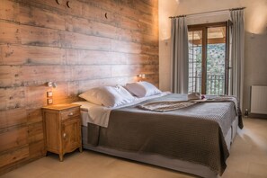Deluxe Room, Sea View | Hypo-allergenic bedding, in-room safe, soundproofing, iron/ironing board - Enetiko Resort Hotel (Parga)