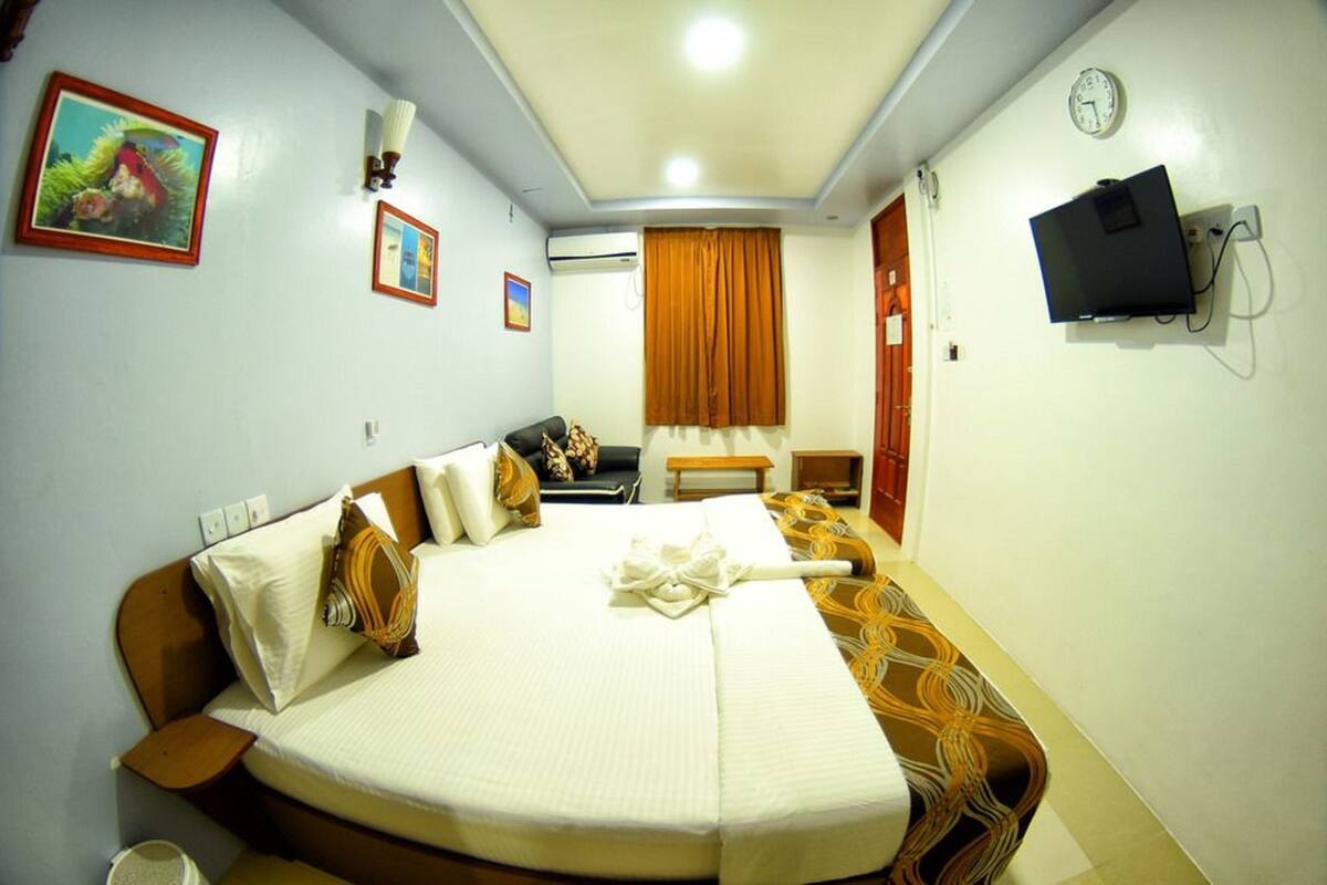 Deluxe Triple Room