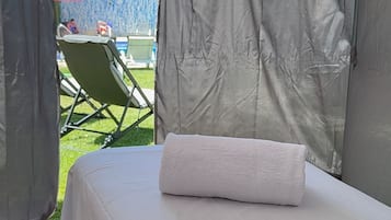 Massage in accommodation