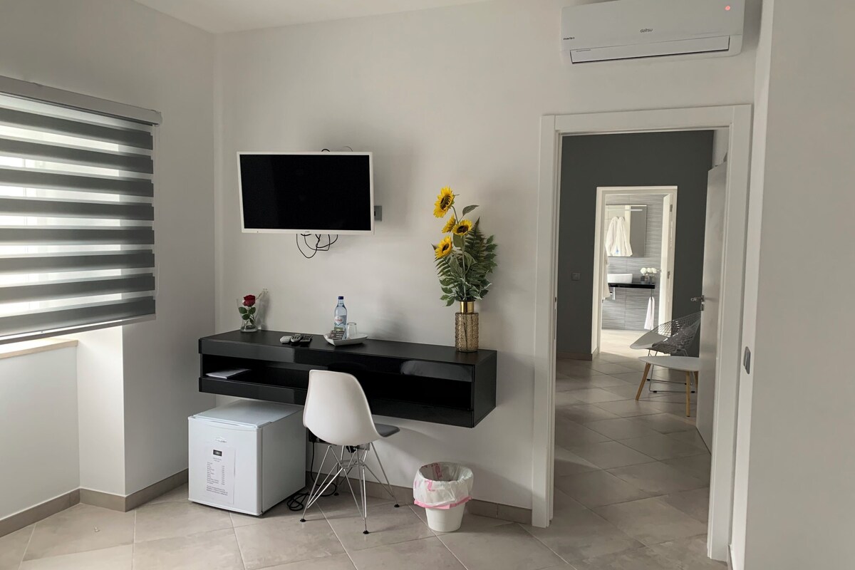 Classic Quadruple Room, Multiple Bedrooms | In-room safe, blackout drapes, WiFi (free), individually decorated