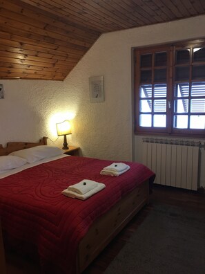 Chambre Triple Deluxe, vue montagne (Stark Wolves)