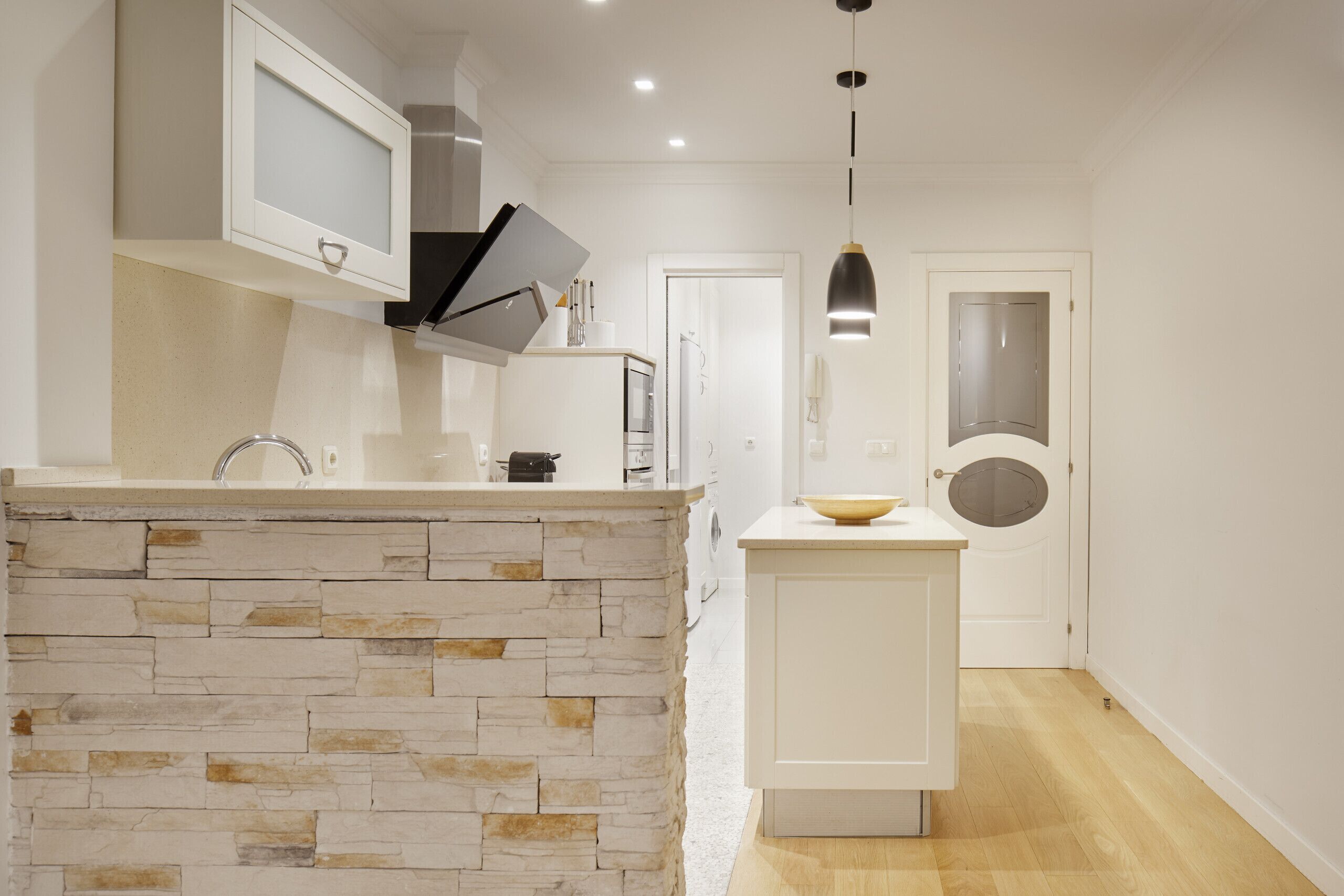 Refrigerador, microondas, horno y lavavajillas 