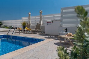 Outdoor pool - Narcissos Bay View Villa (Paralimni)