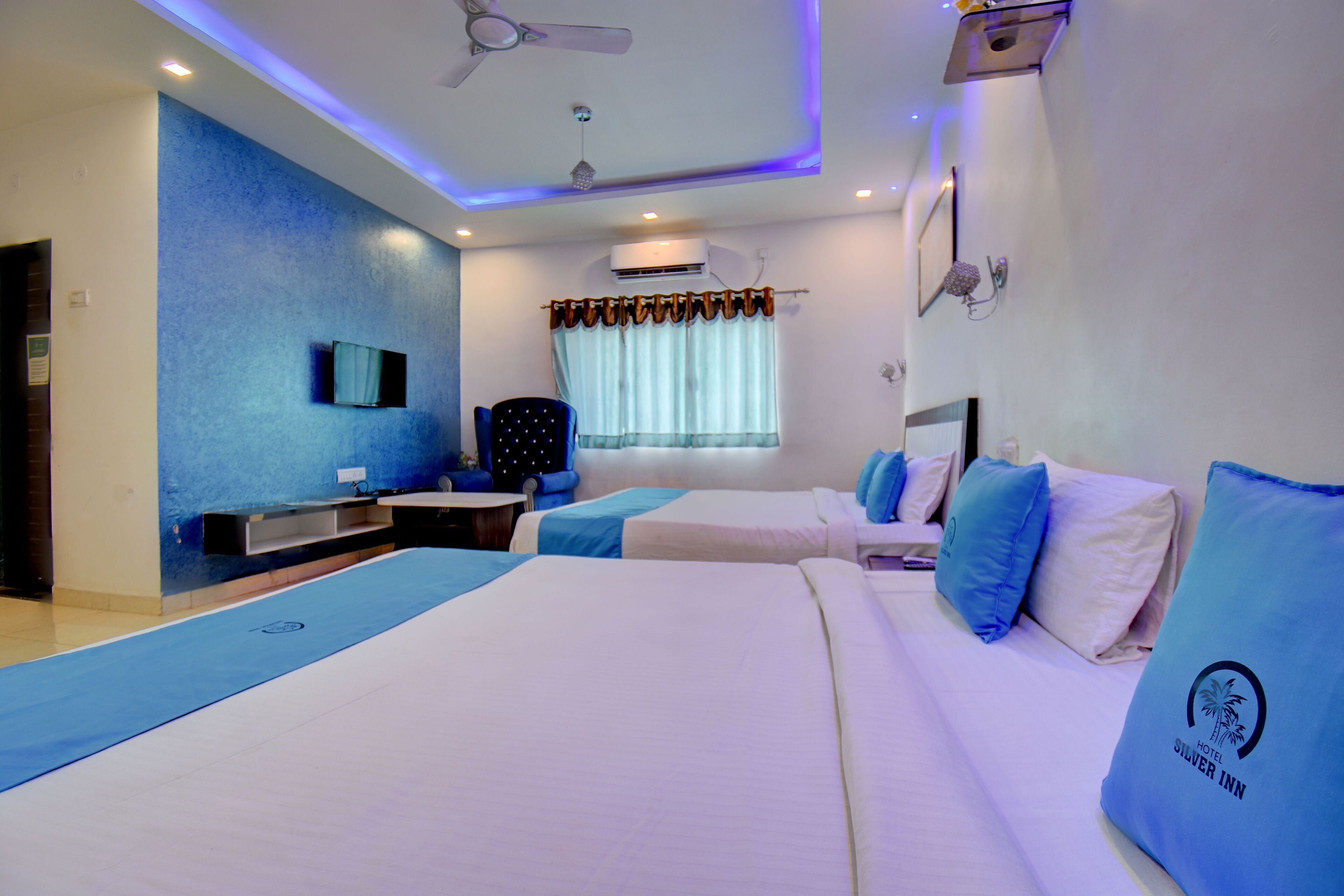 Kamar Keluarga | Tirai kedap cahaya, tempat tidur lipat/tambahan, dan seprai linen