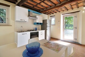 雪櫃、焗爐、爐具、洗碗機