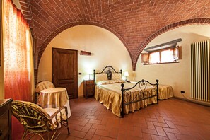 2 sovrum, strykjärn/strykbräda, wi-fi och sängkläder