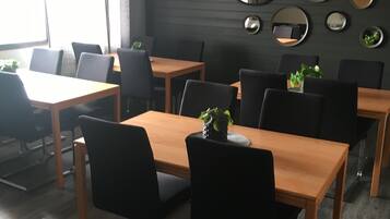 Gratis frukostbuffé varje dag