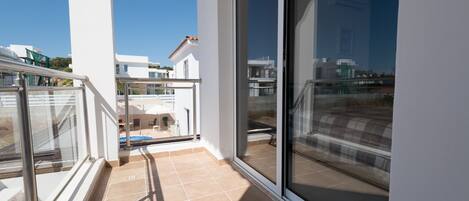 Villa, 3 chambres, piscine privée | Balcon