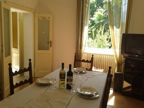 Dining - Villa San Siro typical noble residence directly on Lake Como (san siro)