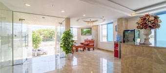 Capital O 215 An Duc Hotel Da Nang