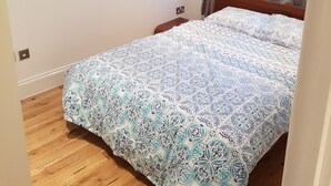 Apartment, 3 Bedrooms - 24 Clifton gardens pondfild house (London)
