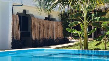 Alberca al aire libre