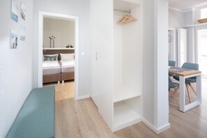 2 Schlafzimmer, Reisekinderbett, kostenloses WLAN, Bettwäsche