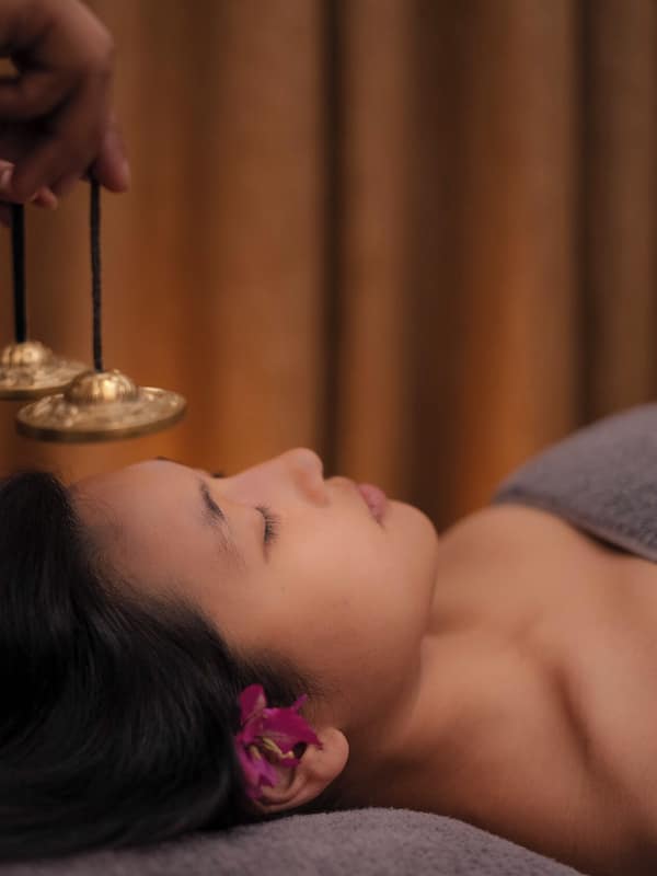 Couples treatment rooms, sauna, hot tub, steam room, body treatments