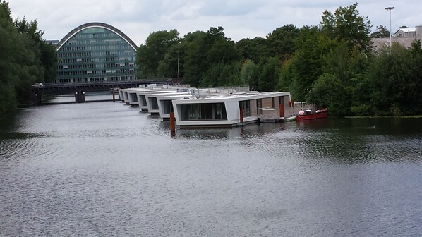 Miscellaneous - Luxury houseboat centrally in Hamburg with a clear view (Mitte - Hamburg Hammerbrook)