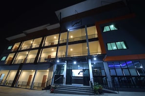 Front of property - evening/night