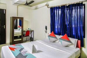Habitación individual Deluxe | Escritorio, camas extra y wifi gratis