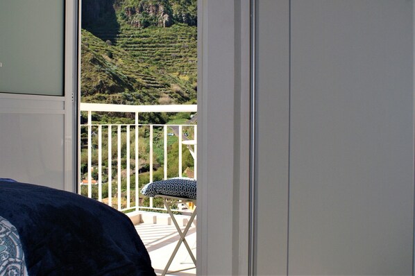 2 間睡房、熨斗/熨衫板、可攜式嬰兒床、免費 Wi-Fi