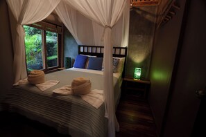 2 bedrooms, in-room safe, free WiFi, bed sheets - Simsalabim Jungleow slow down in the middle of the jungle (Cobano, Puntarenas,)