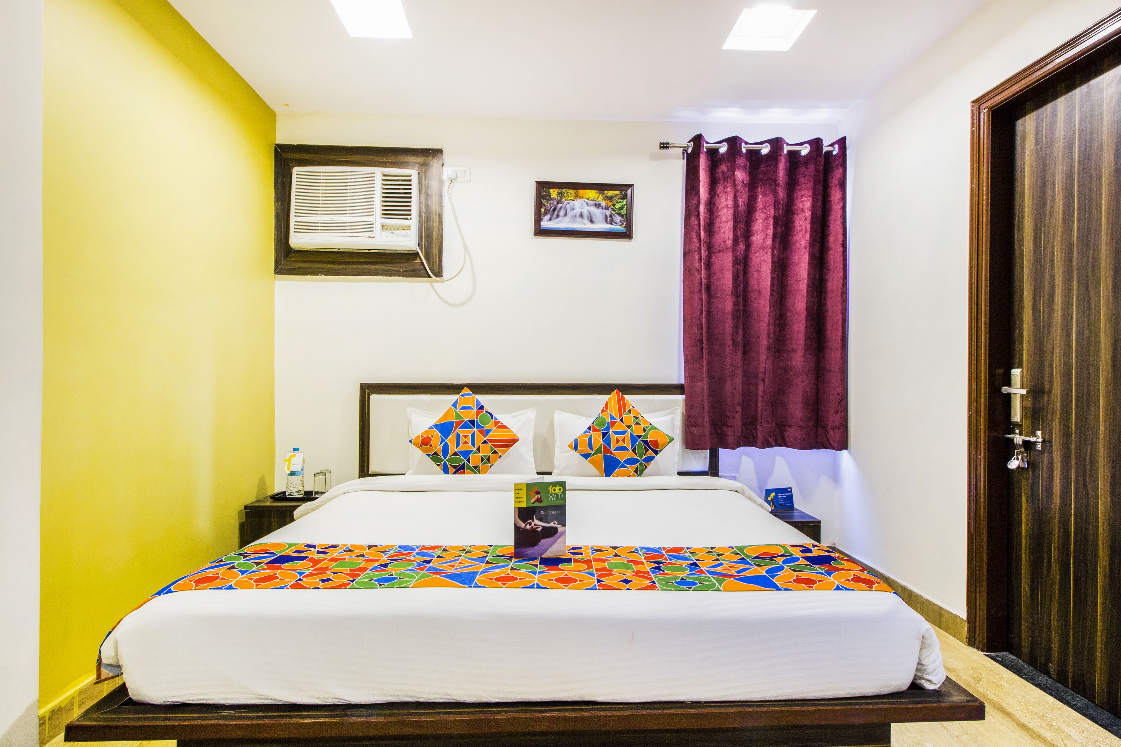 premium room, 1 king bed | desk, rollaway beds, free wifi