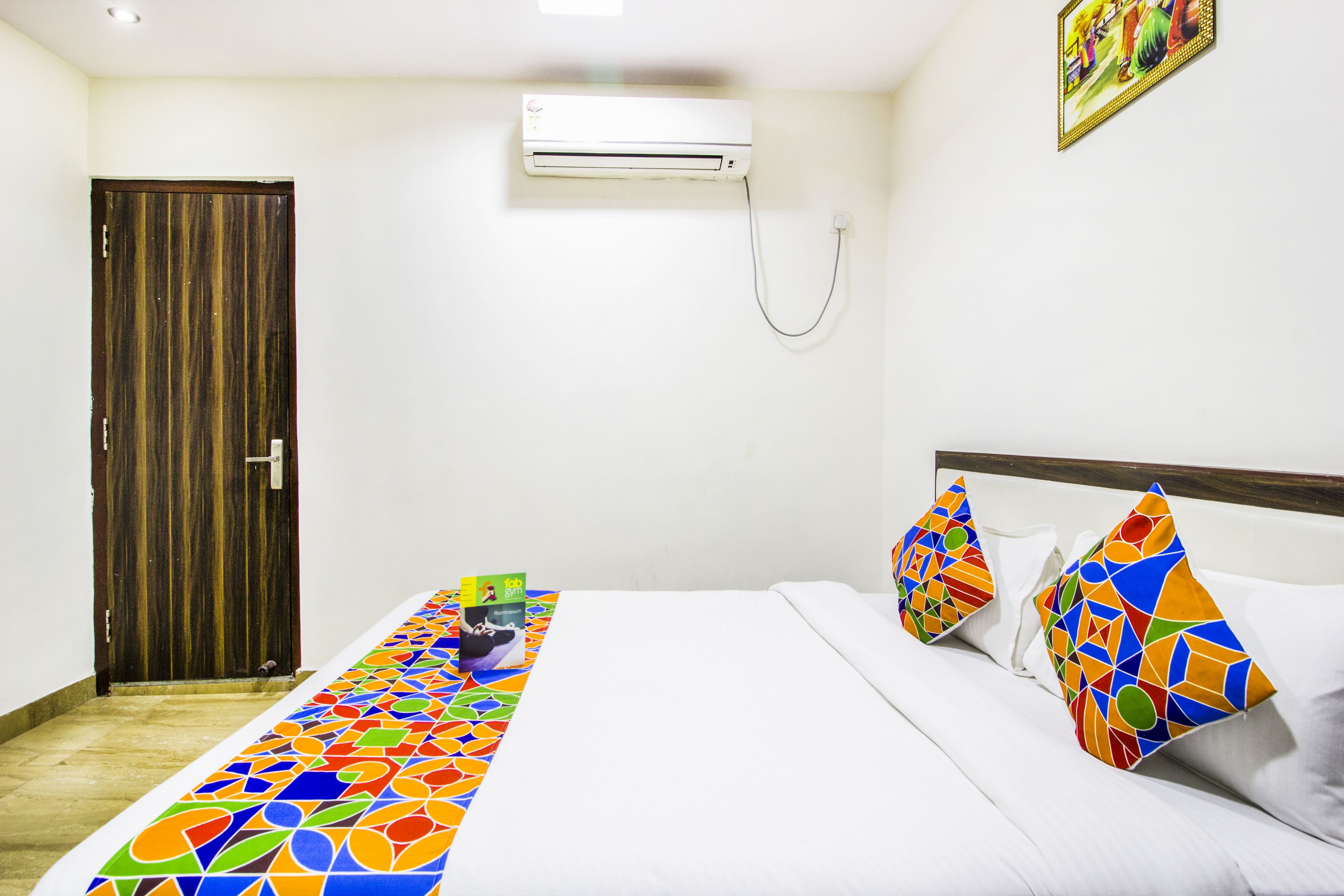 deluxe room, 1 double bed | desk, rollaway beds, free wifi