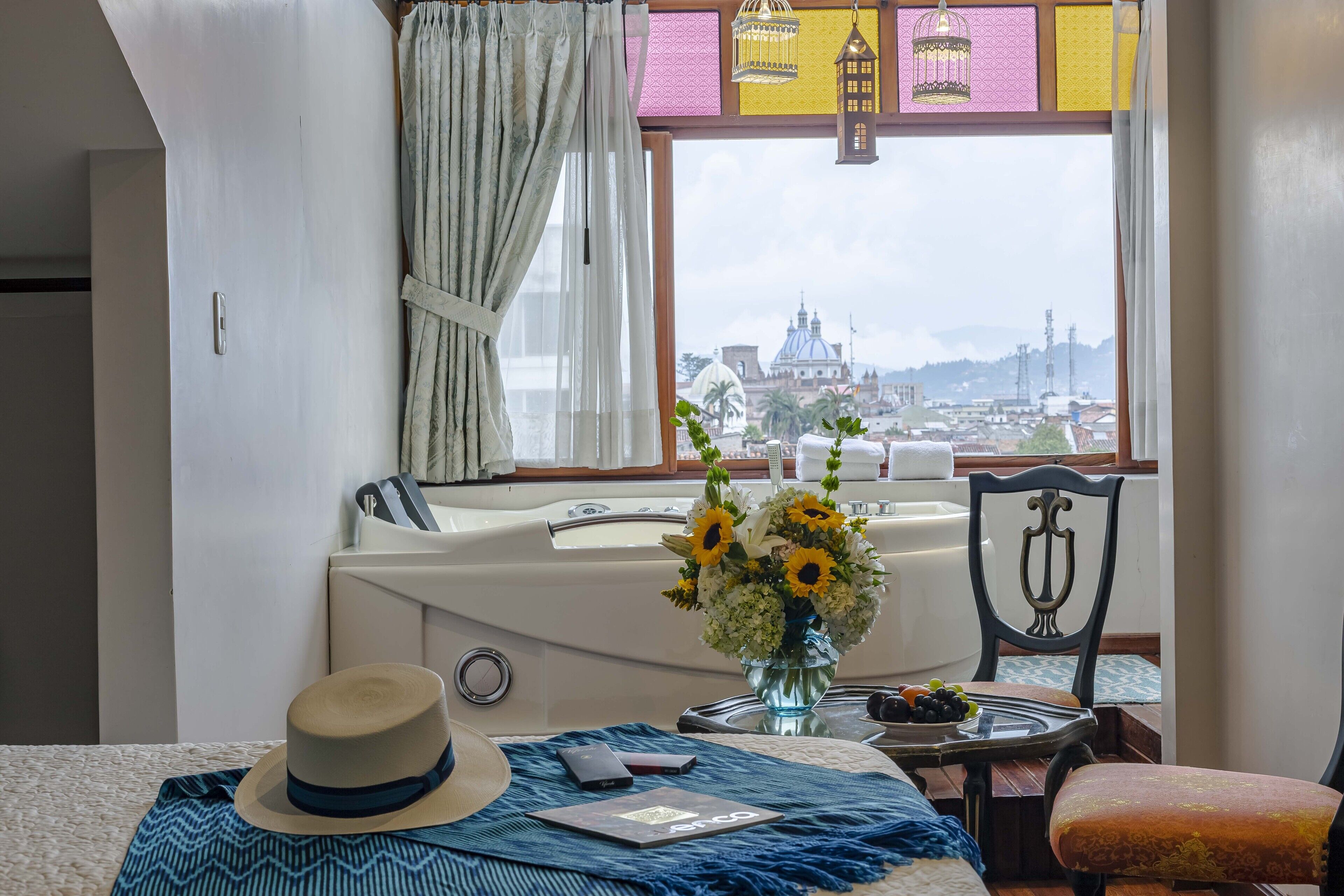 Suite estudio exclusiva, vista a la ciudad | Ropa de cama de alta calidad, insonorización y wifi gratis 