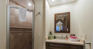 Condo, 2 Bedrooms | Bathroom | Towels