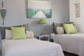 Condo, 3 habitaciones | 3 habitaciones y ropa de cama