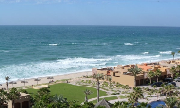 Condo, 2 habitaciones | Vista a la playa o el mar