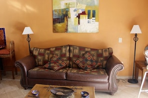 Condo, 1 Bedroom | Living area