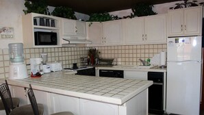 Condo, 1 Bedroom | Private kitchen - Marina Pinacate 1BR 220-v by Casago (Puerto Peñasco)