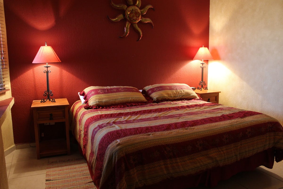Apartment, 2 Schlafzimmer, Meerblick | Bügeleisen/Bügelbrett, kostenloses WLAN, Bettwäsche