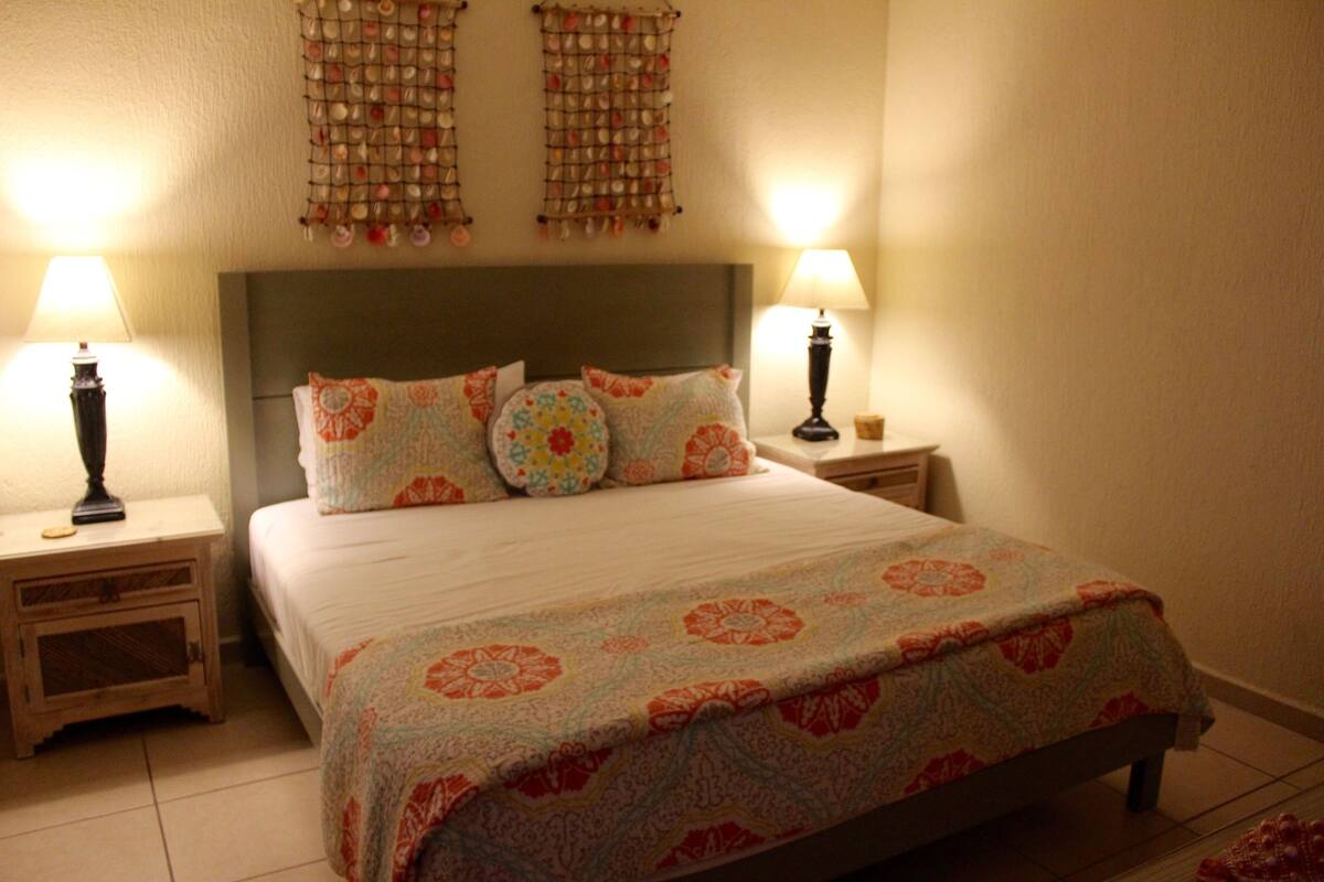 Apartment, 2 Schlafzimmer, Meerblick | Bügeleisen/Bügelbrett, kostenloses WLAN, Bettwäsche