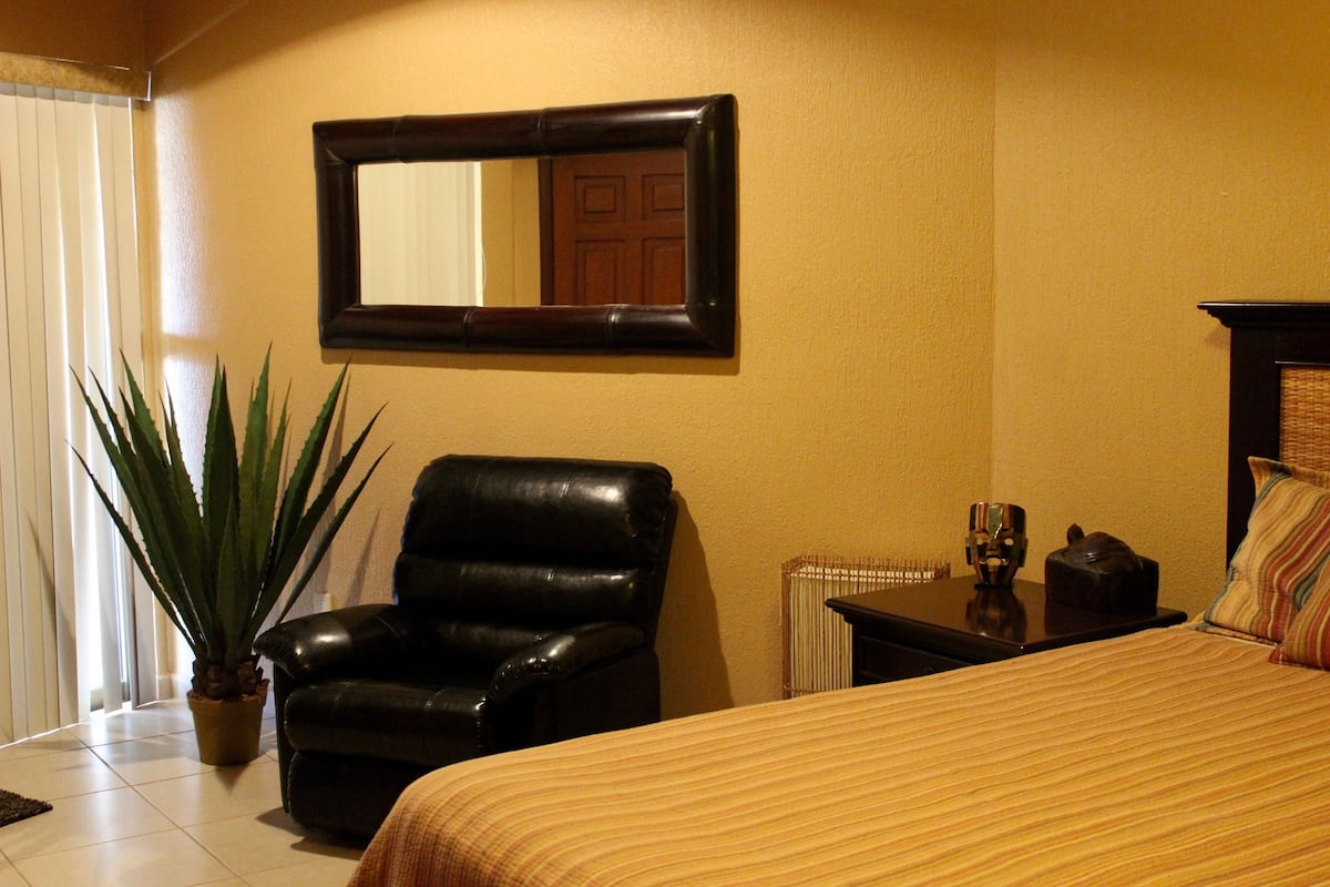 Apartment, 2 Schlafzimmer, Meerblick | Bügeleisen/Bügelbrett, kostenloses WLAN, Bettwäsche