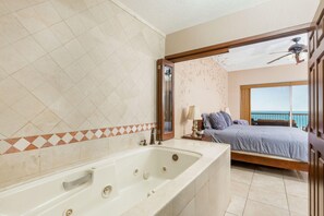 Condo, 2 Bedrooms | Bathroom