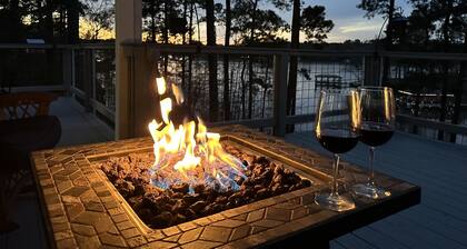 Geräumiges Haus am Seeufer in einer ruhigen, tiefen Wasserbucht mit atemberaubender Aussicht!