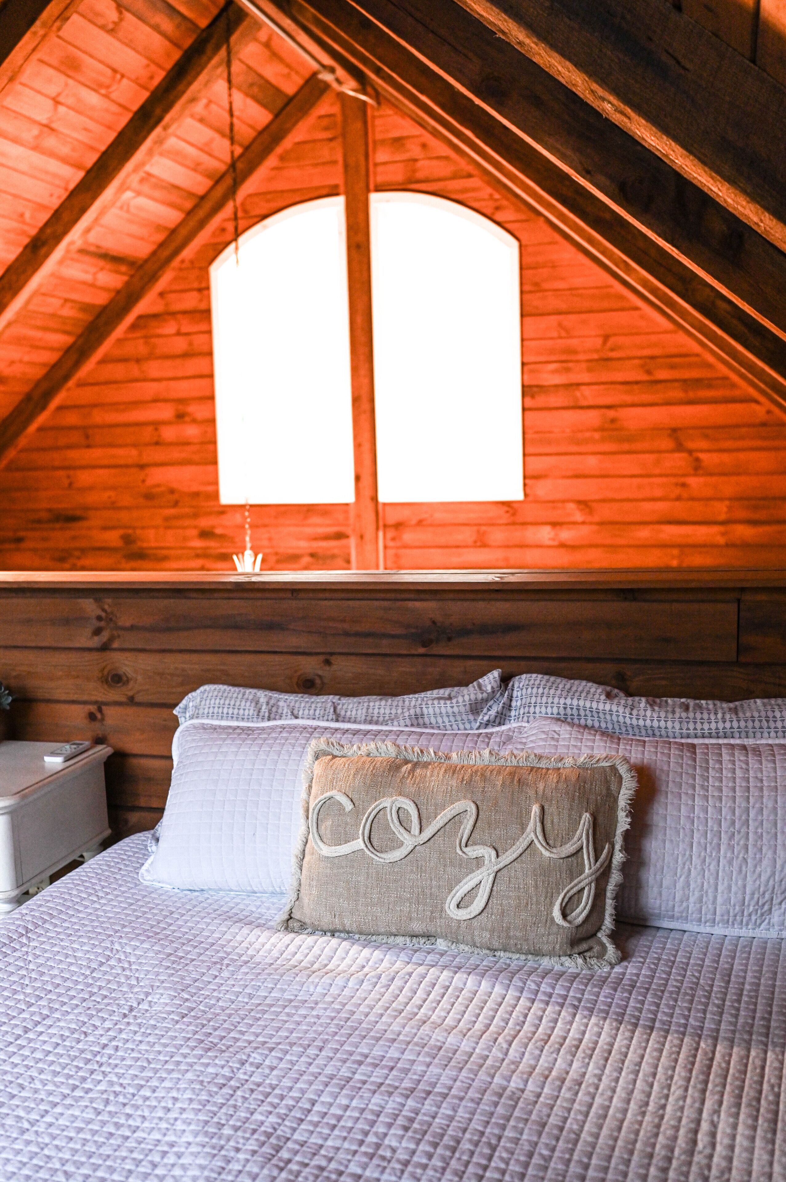 1 bedroom, in-room safe, iron/ironing board, free WiFi