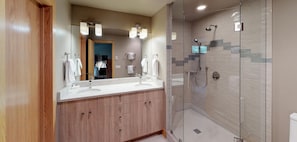 Hair dryer - Grand Hyatt|Relaxing Condo by the Creek w/ reding nook and private deck (Vail)