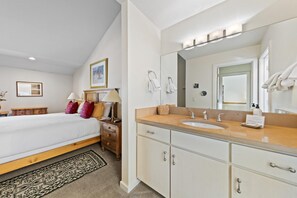 3 camere, accesso a Internet, lenzuola