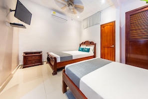 Superior Triple Room, Multiple Beds
