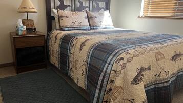 2 bedrooms, desk, free WiFi, bed sheets