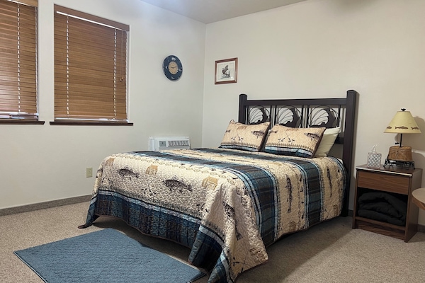 Front Bedroom/Common Area